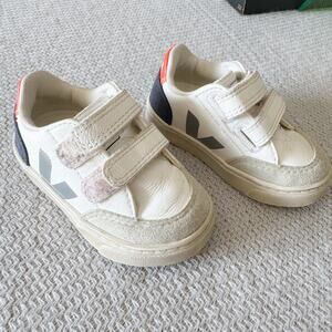Veja White + Grey V-12 Chromefree Leather Sneaker with Two Straps Size 6 Toddler